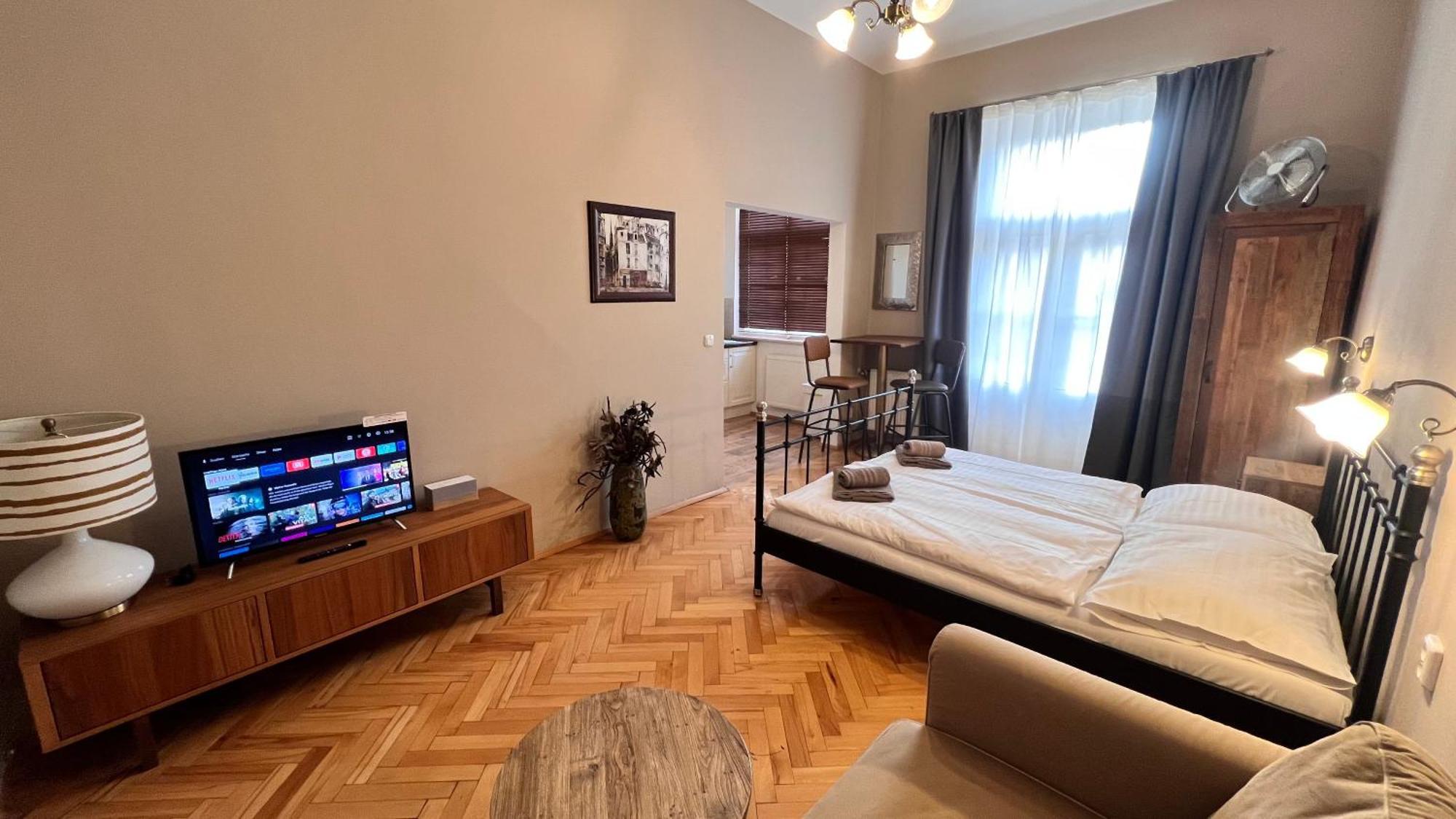 Old Town - Dusni Apartments Прага Экстерьер фото